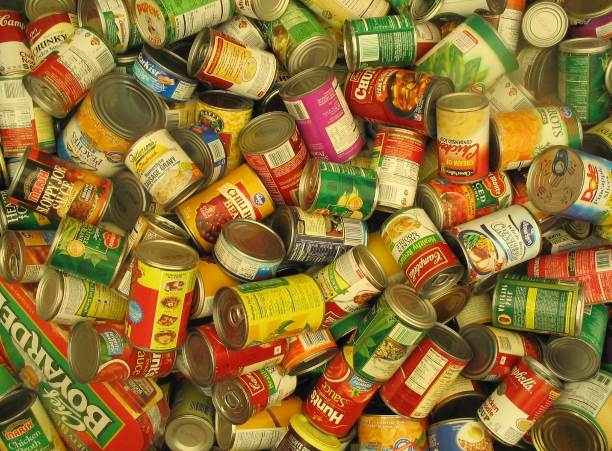 Изглежда, че една безобидна грешка с консервите може да застраши здравето ви — и много хора я правят всеки ден.