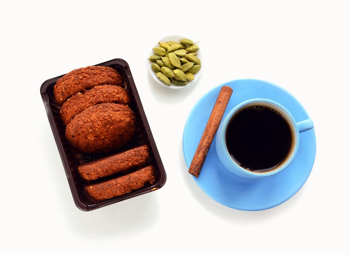 Той има леко пикантен, лимонено-сладък вкус. Добавяйте го в кафето или чая, за да ускорите метаболизма и да защитите черния дроб.