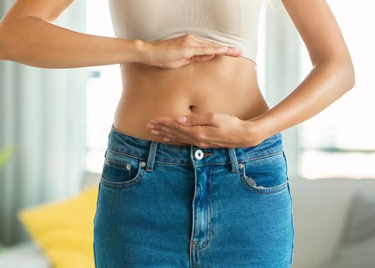 Станете, вдъхнете и издишайте — прост ритуал, с който започва плоският корем