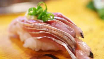 Обикновено го ядем на празници, но трябва да го ядем редовно. Той е здравословно гориво за добрата функция на мозъка и сърцето.Обикновено го ядем на празници, но трябва да го ядем редовно. Той е здравословно гориво за добрата функция на мозъка и сърцето.