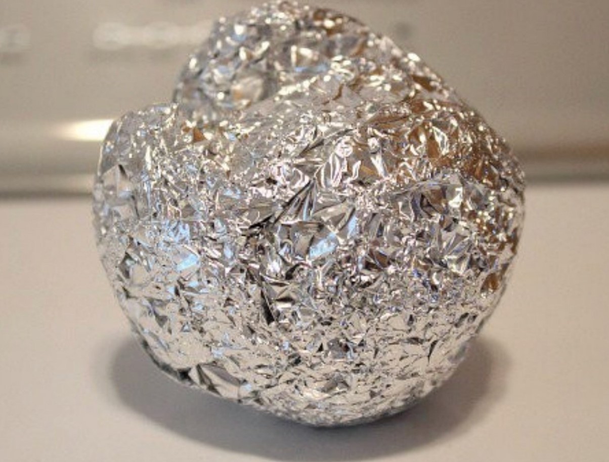 Няма повече залепване: един прост трик с пералната машина ще спаси дрехите ви от статичното електричество