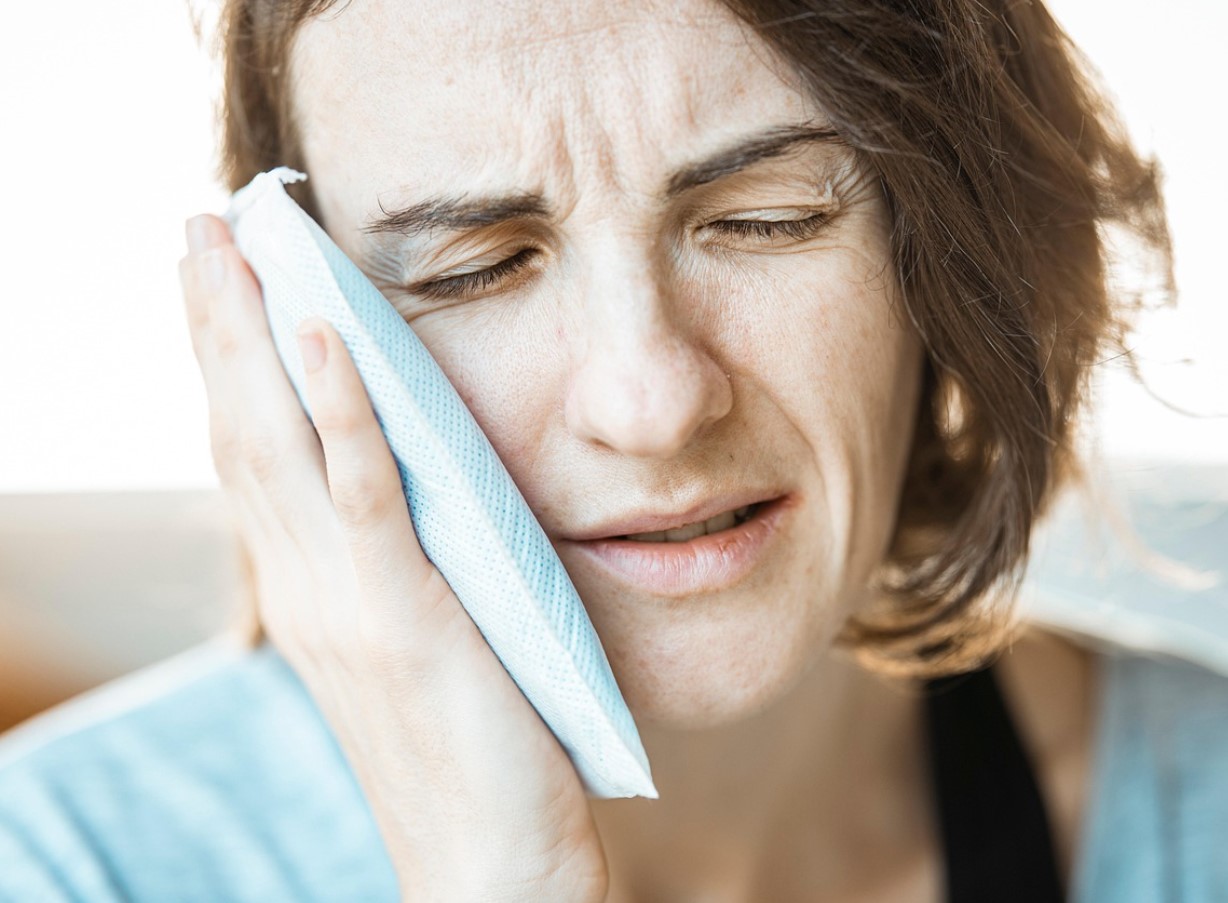 Вечерта ме хвана остра зъбна болка, а вкъщи нямаше обезболяващи – старият съвет на майка ми помогна.