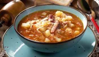 Поляците обичат тази супа. Малко хора знаят, че тя пречиства организма, укрепва имунитета и подобрява храносмилането.